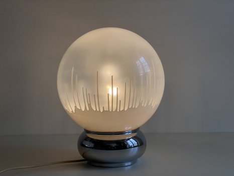 LAMPADA DA TAVOLO SFERA VETRO SATINATO